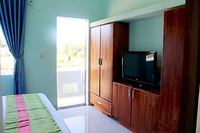 Hoi An Sea Sunset Villa & Bar