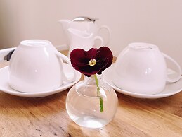 Cygnet Old Bank B & B Cafe & Gift Store