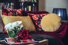 Cygnet Old Bank B & B Cafe & Gift Store