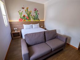 Three Eight Front One Boutique Batu