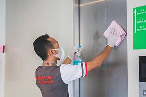 Three Eight Front One Boutique Batu