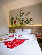 Three Eight Front One Boutique Batu