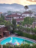 Three Eight Front One Boutique Batu