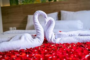 Three Eight Front One Boutique Batu