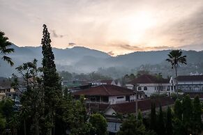 Three Eight Front One Boutique Batu