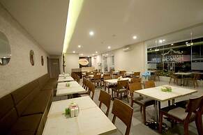 Three Eight Front One Boutique Batu