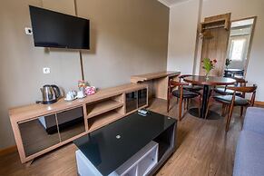 Three Eight Front One Boutique Batu