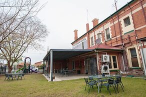 Riverina Hotel