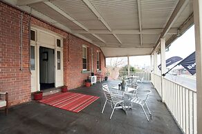 Riverina Hotel