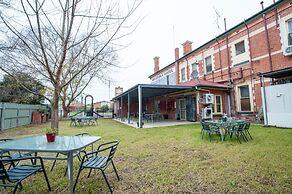 Riverina Hotel