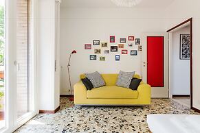 Mondrian Apartment in Milan