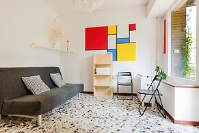 Mondrian Apartment in Milan