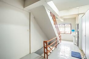 OYO 723 Lamphun Hostel