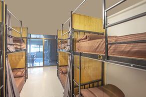 OYO 723 Lamphun Hostel