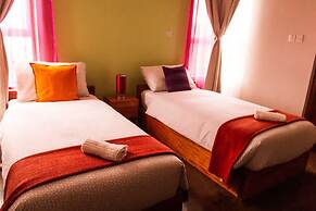 Huku Qwetu C5 City Breeze Apartment