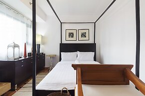 McKinley Park Residences near St Lukes