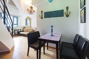 McKinley Park Residences near St Lukes