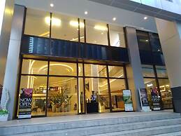 The Peak Tower in heart of Makati CBD