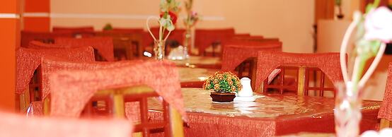 Farmis Garden Hotel & Restaurant