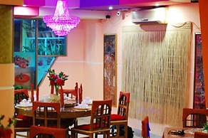 Farmis Garden Hotel & Restaurant