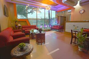 Farmis Garden Hotel & Restaurant