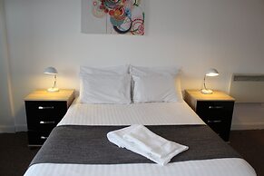 Empire Serviced 1 Bedroom Apartment