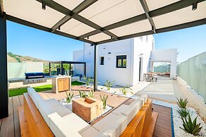 Perla Villas with Heated Pool