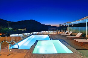 Perla Villas with Heated Pool