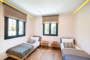 Perla Villas with Heated Pool