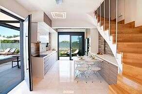 Perla Villas with Heated Pool