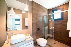 Perla Villas with Heated Pool