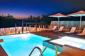 Perla Villas with Heated Pool