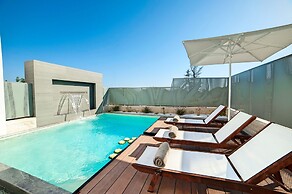 Perla Villas with Heated Pool