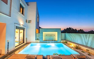 Perla Villas with Heated Pool