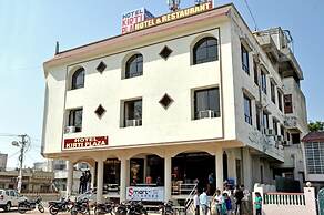 Hotel Kirti Plaza