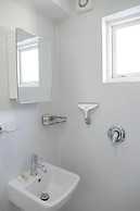 KnoydART Guest House