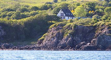 KnoydART Guest House