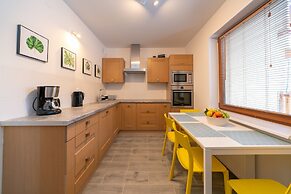 RentPlanet - Apartamenty Urocza