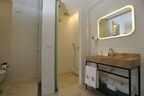 Avalon Boutique Hotel & Suites