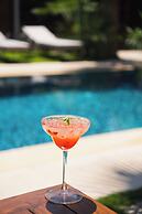 Avalon Boutique Hotel & Suites