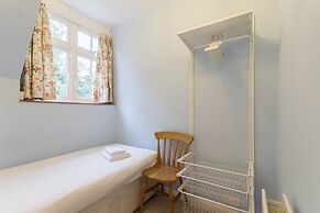 HOLIDAY HOME OF THE MONTH Finchley Sleeps 4