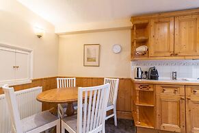 HOLIDAY HOME OF THE MONTH Finchley Sleeps 4