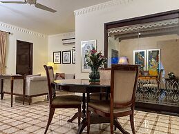 Heritage Luxury Suites- ALL Suite Hotel