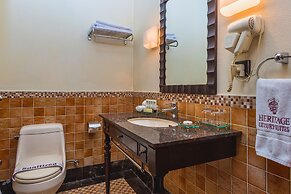 Heritage Luxury Suites- ALL Suite Hotel