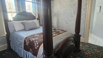 Greystone Manor Bed & Breakfast