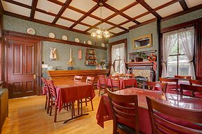 Greystone Manor Bed & Breakfast