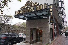 Corner Park Suites