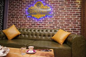 Corner Park Suites