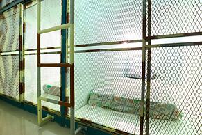 Kabin Kapsul Kayu Jati V Jakarta - Male Only - Hostel