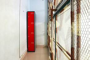 Kabin Kapsul Kayu Jati V Jakarta - Male Only - Hostel